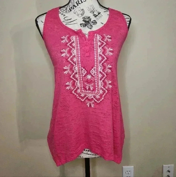 French Laundry Tops - French Laundry Pink Embroidered Sleeveless Top,  M